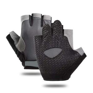 Guantes de fitness de medio Dedo de neopreno de alta calidad Guantes de gimnasio de Entrenamiento Personalizados con correa de muñeca ajustable para levantamiento de pesas - Product Image 5