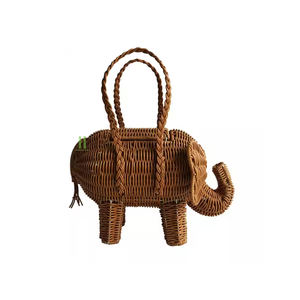 Panier de rangement en rotin en forme d'éléphant fabriqué à la main emballage OEM de décoration de maison écologique au Vietnam - Product Image 1