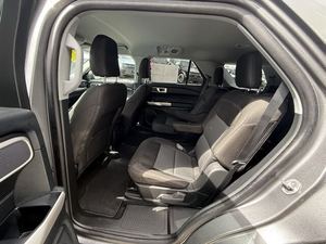 2024 F-ord Explorer XLT AWD - Product Image 4