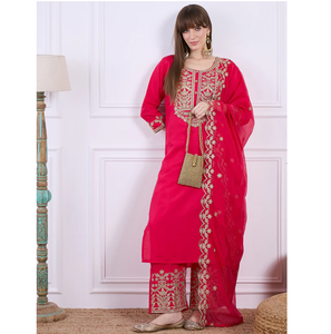 Conjunto de Kurta Recta hasta la Pantorrilla con Bordado de Calidad de Exportación, Mezcla de Seda, con Palazzo y Dupatta para Mujer, Disponible para la Venta - Product Image 1