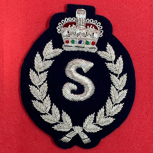 Logo brodé 3D personnalisé vêtements de sport par transfert de chaleur thermocollants faits à la main OEM vêtements patchs tissu sergé adhésif bordure Merrow - Product Image 1