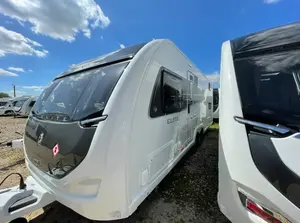 Autocaravana Deportiva SWIFT CHALLENGER, Modelo 2016, Blanca, Euro 5, para 4-6 Personas - Product Image 6