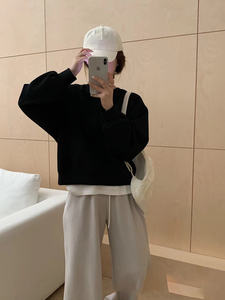 Sudadera con diseño de logotipo personalizado OEM para mujer, Chaqueta corta informal holgada, cuello redondo de color sólido - Product Image 2