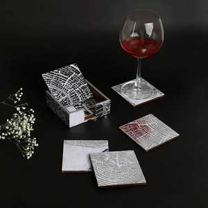 Ensemble de sous-verres en bois personnalisés avec incrustation faite à la main et en laiton fabriqué en Inde - Product Image 3