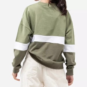 เสื้อสเวตเชิ้ตผ้าฟลีซคอวีสีพื้นสำหรับผู้หญิง ขายส่งแบบกำหนดเอง ยอดนิยมสำหรับฤดูหนาว ผลิตจากโพลีเอสเตอร์/คอตตอน พร้อมโลโก้แบบกำหนดเอง - Product Image 4