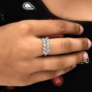 Bague en or blanc 14 carats à deux couches en forme de grappe de diamants cultivés en laboratoire de diamants de taille ovale bague de fiançailles de mariage bijoux fins - Product Image 4