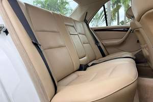 Mercedes-Benz C230 Kompressor Berline de 1999, occasion, sans réserve, 1 propriétaire, 4 cylindres suralimenté, provenance du sud, non modifié - Product Image 5