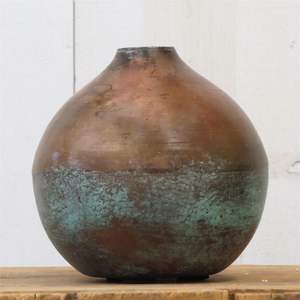 Handmade Copper Patina Flower <b>Vase</b> Rustic Metal <b>Bulb</b> Shape Home Decor Art Wholesale Customized Iron Flower Pot & <b>Vases</b> For Decor - Product Image 1
