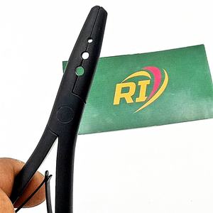 Pinzas para Extensiones de Cabello de Acero Inoxidable, Negras Mate, Ecológicas, Profesionales, de Alta Calidad, Personalizadas, con 3 Orificios, OEM - Product Image 5