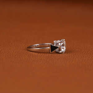 Anillo de compromiso de diamante cultivado en laboratorio para hombre personalizado de lujo 18KT Ajuste de solitario de oro sólido estilo clásico certificado IGI - Product Image 5