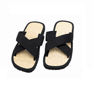 รองเท้าแตะแพลตฟอร์มอบเชยเอเวอร์กรีนอินเทรนด์ใหม่สายไขว้สวมใส่สบายกันลื่นระบายอากาศออกแบบมาสำหรับการนวดเท้าในฤดูร้อน - Product Image 4