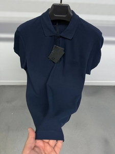 เสื้อยืดคอกลมแขนสั้นผ้าฝ้ายสำหรับผู้ชาย แบบเรียบง่าย สวมใส่สบาย ระบายอากาศได้ดี เป็นมิตรกับสิ่งแวดล้อม รับผลิตแบบ OEM ODM สกรีนโลโก้ด้านหน้า มีไซส์ใหญ่พิเศษ - Product Image 5