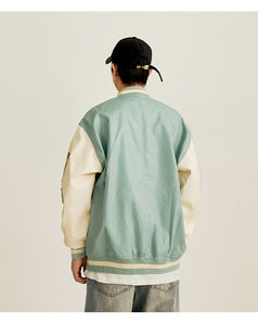 Chaqueta Bomber Vintage Personalizada para Hombre, Cuello Alto, Manga de Cuero Vacuno, Parche Bordado, Estilo Universitario - Product Image 4