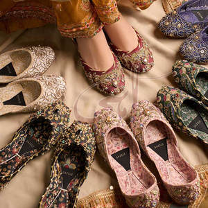 Meilleure qualité, Khussa léger, nouveau design, broderie dorée, semelle extérieure en cuir véritable antidérapante, prix de gros bon marché - Product Image 6