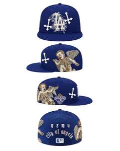 หมวกแก๊ปทรัคเกอร์ผ้ากำมะหยี่ปักโลโก้ 6 แผง ราคาประหยัด สำหรับธุรกิจและการเดินทางในฤดูหนาว - Product Image 1