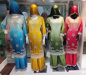 Conjunto de Ropa Étnica Tradicional India para Mujer, Kurta Bordada o Estampada con Pantalón y Dupatta a Juego, Traje Salwar - Product Image 4