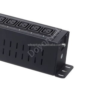 PDU pour rack industriel avec plusieurs prises CA, câble d'entrée long et fiche robuste pour armoires de serveurs - Product Image 6