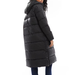Vêtement décontracté de haute qualité OEM Manteau long en duvet matelassé pour femme Fermeture éclair intégrale Bouton de fermeture Manteau long en duvet matelassé pour femme Manteau d'hiver - Product Image 2