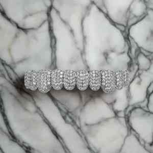 Grillz personnalisés en argent 925 plaqué rhodium, sertis de moissanite VVS taille brillant ronde, pour hommes, style hip-hop et rappeur - Product Image 6