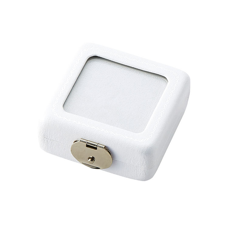 สีขาว/สีขาว