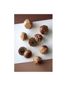 Soportes de madera bakhoor de estilo árabe con acabado antiguo y tallas intrincadas para una experiencia aromática lujosa - Product Image 5