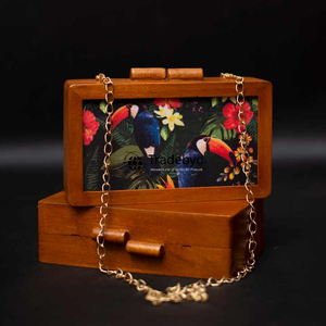 Embrague compacto de madera de estilo moderno con cadenas de perlas Correas Decoraciones Ligero Único de Tradebyd para eventos Festivales - Product Image 1