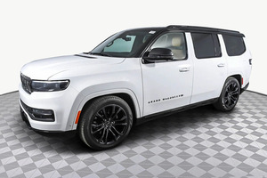 Migliori auto usate in ottime condizioni 2024 Jeep SUV Grand Wagoneer pronte per la spedizione - Product Image 5