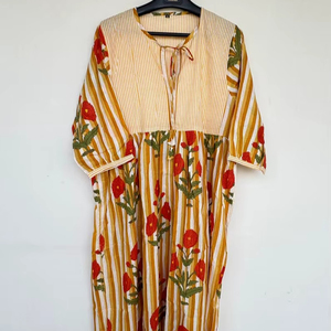 Vestido Midi de Algodón con Estampado Floral Hecho a Mano, Vestido de Verano con Cuello Profundo, Vestido Bohemio Indio Estampado - Product Image 5