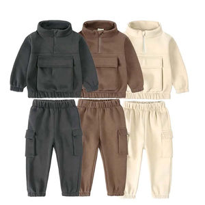 Conjunto de 2 Piezas de Algodón de Moda, Precio al por Mayor, con Logotipo Personalizado, Sudadera con Cremallera y Pantalones Deportivos de Felpa Francesa para Niños - Product Image 6