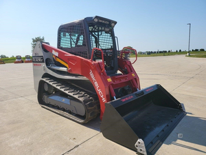 Chargeuse sur pneus Takeuchi TL12R2, 5,58 tonnes, moteur diesel 83 kW, PLC et pompe Huade Hydraulics haute efficacité - Product Image 2