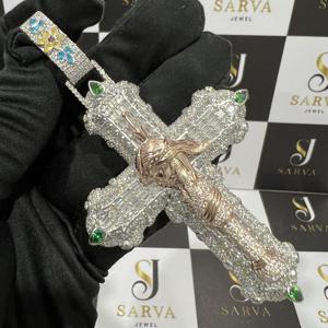 Amuleto de la Paz Personalizado con Diamantes Moissanite VVS en Oro Rosa, Corte Baguette, Completamente Engastado, Joyería Fina Hip Hop para Hombre, Certificado IGI - Product Image 3