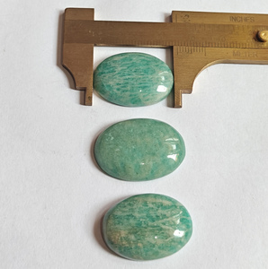 Impressionnant lâche lisse vert amenchrurine pierre précieuse 20To25mm forme ovale IGI certifié fête des mères mode bijoux cadeau trouver - Product Image 3