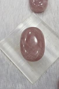 Pierre de paume en quartz rose, cristal rose naturel, forme ovale, cabochons, pierre précieuse, environ 4-5 cm - Product Image 2
