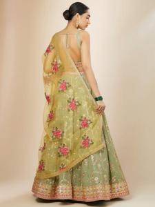 Luxueux Sage Green Heavy Georgette Pista Lehenga choli fabricants en Inde - Product Image 3