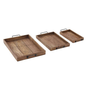Juego de 3 bandejas para servir comida de madera hechas a mano de alta calidad con asas de metal Diseño rectangular personalizado Perfecto para restaurante de hotel - Product Image 1