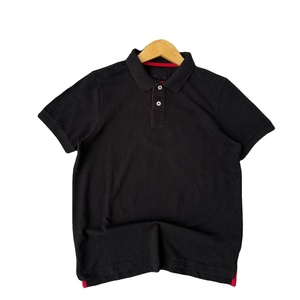 Camiseta Polo Premium de Algodón Piqué de 220 GSM, Color Blanco, Cuello Azul Marino, Detalles en Rojo y Azul Marino en las Mangas, Logotipo Personalizado, Camisetas Polo para Mujer - Product Image 4