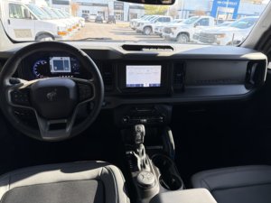 Ford Bronco Black Diamond 2023 Usado en Buen Estado - Product Image 4