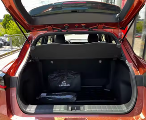 LEXUS LBX SUV d'occasion en excellent état - Product Image 3