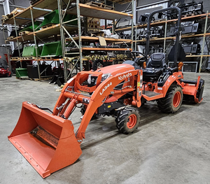 Tracteur à roues KUBOTA BX1880 22HP 2023 pour usage agricole avec moteur, boîte de vitesses et roulements - Occasion, prêt à être expédié - Product Image 1