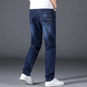 Celana Jeans bisnis kasual pria, celana panjang klasik ukuran besar <span class=keywords><strong>42</strong></span> 44 46 48 50 longgar Lurus meregang dalam warna hitam dan biru