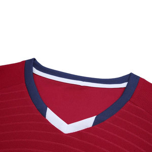 Uniforme de Fútbol Ligero de Tela Suave y Cómoda, el Mejor Artículo en Venta en Línea, Uniforme de Fútbol Sublimado - Product Image 2