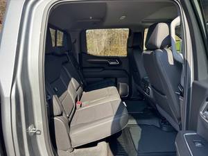 SHARP 2024 G-M-M-C SI-ER-A 1500 DENALI CREW 4WD V8 CILINDROS TRANSMISIÓN AUTOMÁTICA - Product Image 3