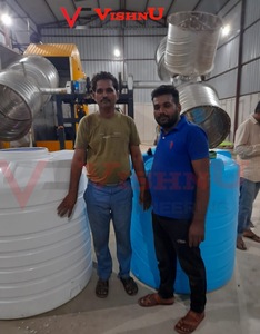 Máquina de rotomoldeo biaxial de dos brazos de ingeniería Vishnu Máquina de moldeo rotacional de producción de tanques sépticos y agua - Product Image 6