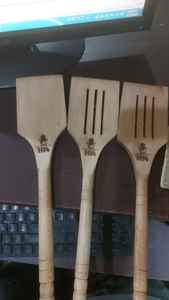 Platos de Sal del Himalaya 100% Naturales, Tallados a Mano, Estilo Letra, Personalizables, para Bodas, Cocina y Asado - Product Image 2