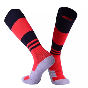 Chaussettes cadeaux personnalisées Logo ou message personnalisé parfait pour les promotions d'anniversaire et l'identité de la marque - Product Image 1