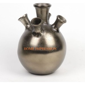 Vases et pots à fleurs en métal de grande taille en aluminium argenté Vases et pots de table de luxe pour événements de la plus grande qualité pour l'intérieur - Product Image 3