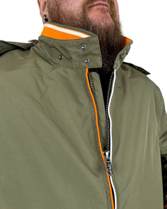 แจ็คเก็ตบอมเบอร์ผู้ชายทรงเข้ารูปคุณภาพสูงสำหรับฤดูหนาว ผลิตจากผ้าซอฟต์เชลล์ ซับในโพลีเอสเตอร์ ซิปกันน้ำ กันลม รุ่นปี 2026 - Product Image 4