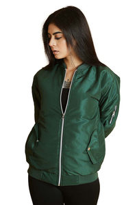 La última chaqueta de bombardero personalizada para mujer, abrigo de uso de temporada de invierno aislado con diseño y tamaño Premium, estilo de chaqueta de bombardero para mujer - Product Image 6
