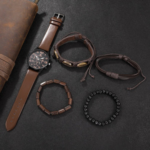 Ensemble de 5 montres-bracelets sport rétro pour hommes, tendance avec grand cadran à quartz, logo personnalisé, bracelet en plastique et cuir de luxe, livré en boîte - Product Image 2