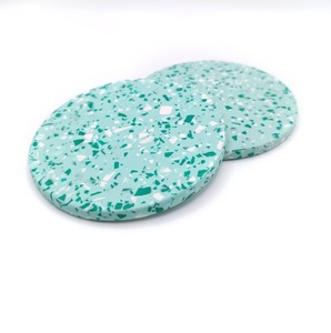 Articles cadeaux Ensemble de 4 sous-verres de luxe en résine noire aspect terrazzo Accessoires de cuisine à utiliser pour la maison Hôtel Resorts - Product Image 3